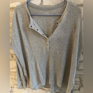 Offline by Aerie Heather Gray Top with Subtle Knit Texture